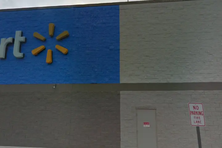 Walmart Supercenter - 4350 Southwest Dr (Boost Mobile)