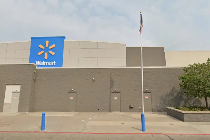 Walmart Supercenter - 4380 N Leavitt Rd (Boost Mobile)