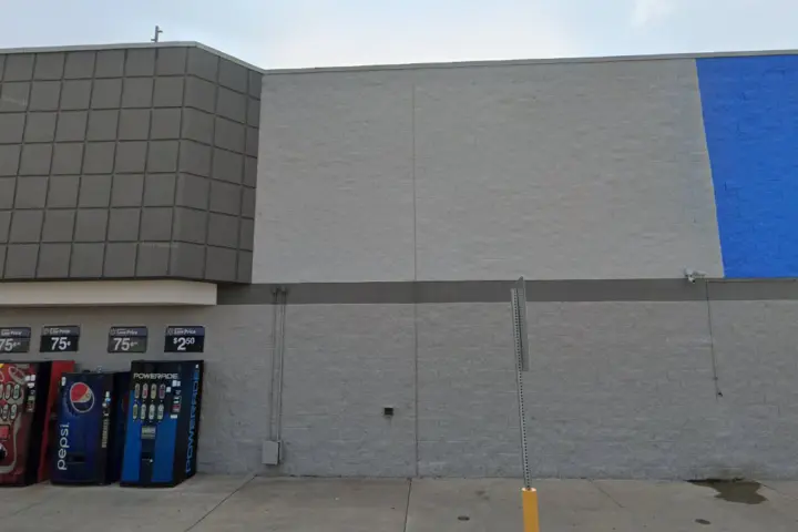 Walmart Supercenter - 4534 E US Hwy 83 (Boost Mobile)