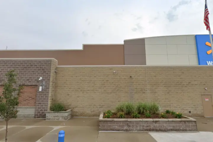 Walmart Supercenter - 45555 Michigan Ave (Boost Mobile)