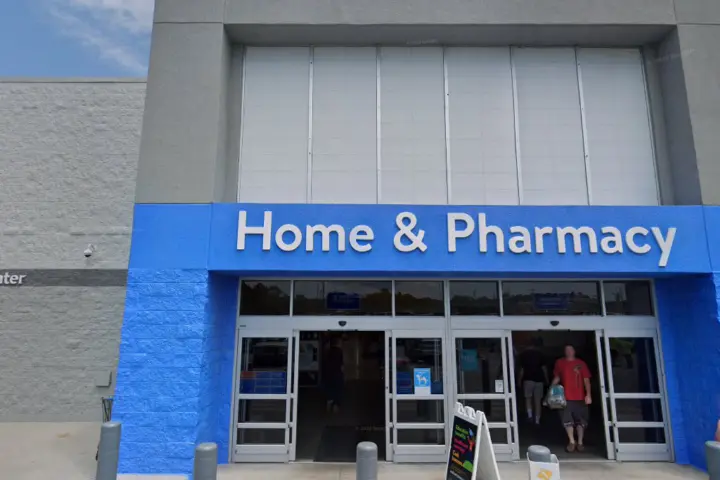 Walmart Supercenter - 460 US-90 (Boost Mobile)