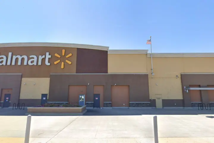 Walmart Supercenter - 465 Cal Oak Rd (Boost Mobile)