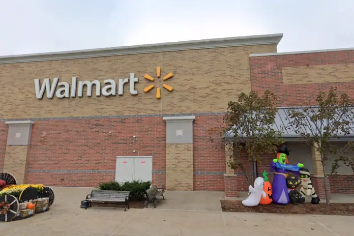 Walmart Supercenter - 4845 24th Ave (Boost Mobile)