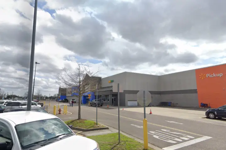 Walmart Supercenter - 4858 LA-1 (Boost Mobile)