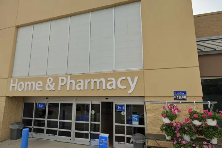 Walmart Supercenter - 50 Boulder Wy (Boost Mobile)