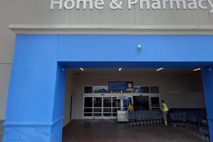 Walmart Supercenter - 502 E F-M 351 (Boost Mobile)