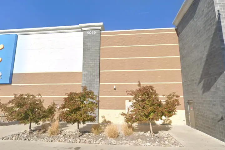Walmart Supercenter - 5065 Pyramid Way (Boost Mobile)