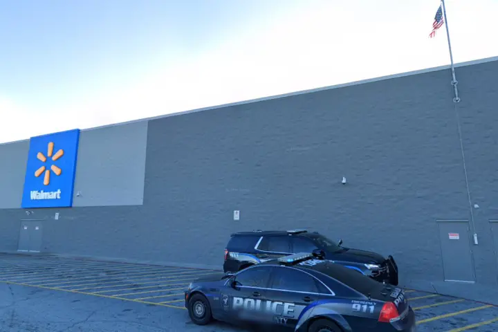 Walmart Supercenter - 5401 Fairington Rd (Boost Mobile)