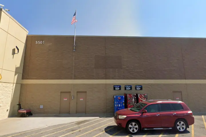 Walmart Supercenter - 5501 S Olive St (Boost Mobile)