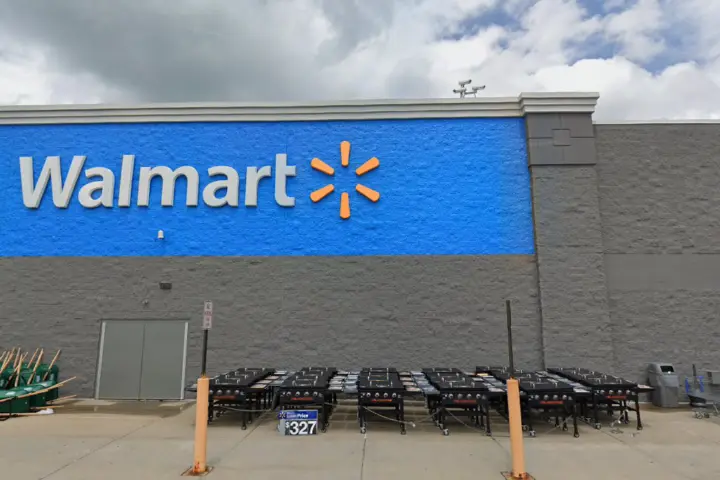 Walmart Supercenter - 555 E Genesee St (Boost Mobile)