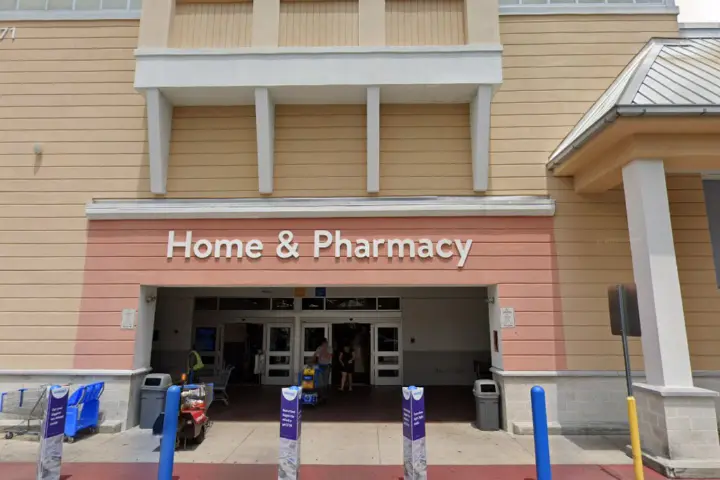 Walmart Supercenter - 5571 W Hillsboro Blvd (Boost Mobile)