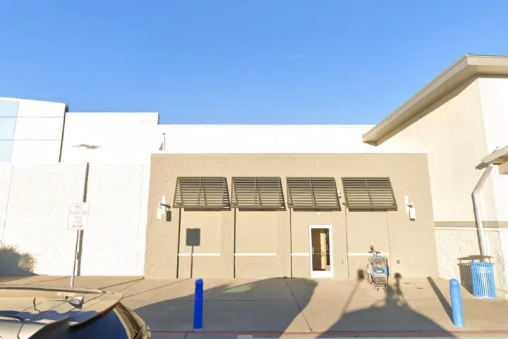 Walmart Supercenter - 5631 Dyer St (Boost Mobile)