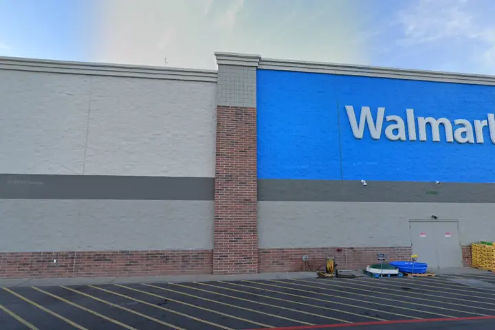 Walmart Supercenter - 5675 W 6200 S (Boost Mobile)