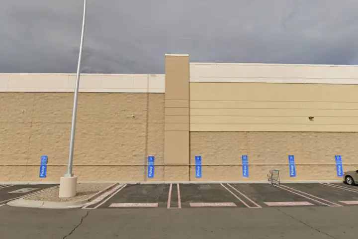 Walmart Supercenter - 5695 US-95 N (Boost Mobile)