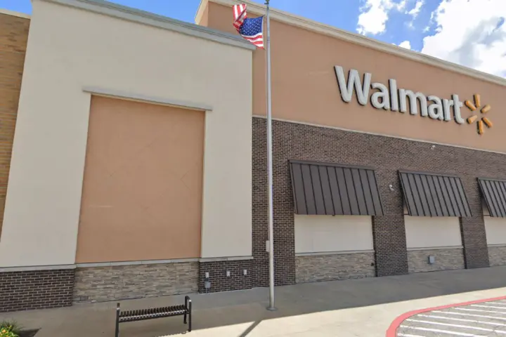 Walmart Supercenter - 5701 Silverheel St (Boost Mobile)