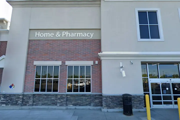 Walmart Supercenter - 5735 S Transit Rd (Boost Mobile)
