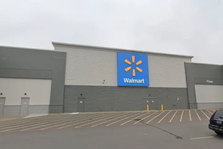 Walmart Supercenter - 5824 Nolensville Pk (Boost Mobile)