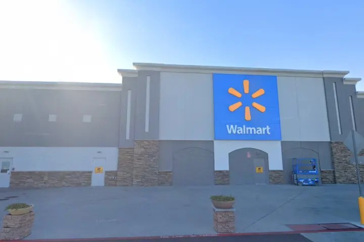 Walmart Supercenter - 5845 W Bell Rd (Boost Mobile)