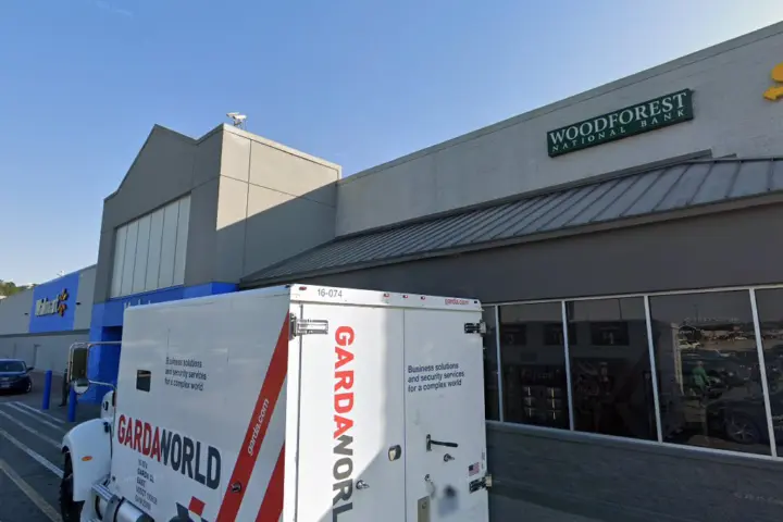 Walmart Supercenter - 590 E Jackson Blvd (Boost Mobile)