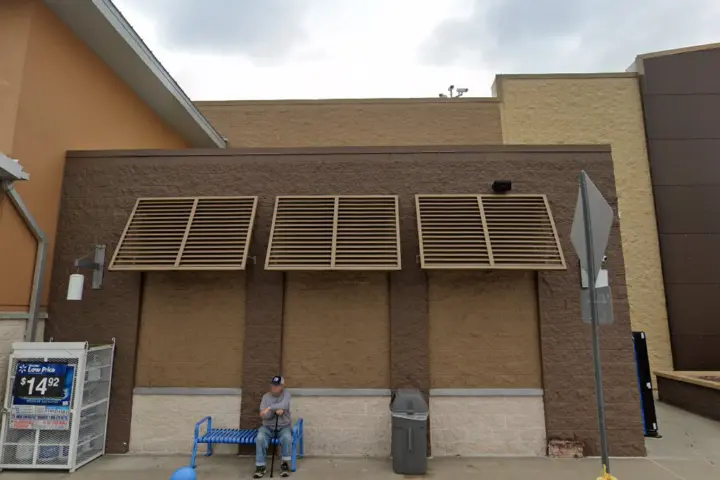 Walmart Supercenter - 5900 Perkiomen Ave (Boost Mobile)