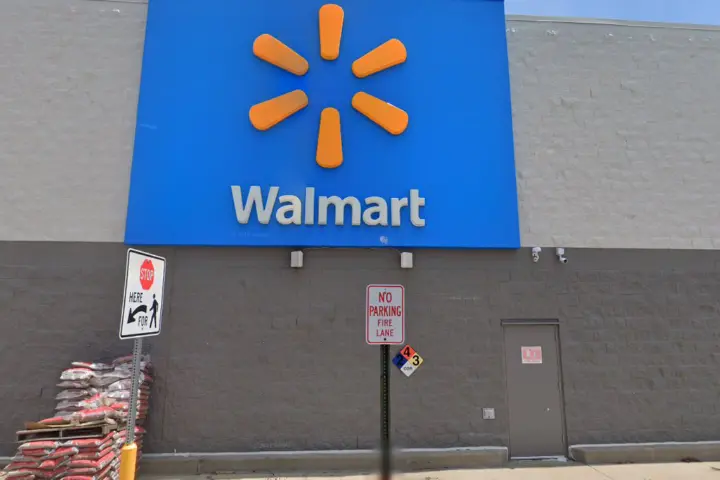 Walmart Supercenter - 598 5411 2nd Ave (Boost Mobile)