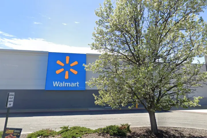 Walmart Supercenter - 6087 US-6 (Boost Mobile)