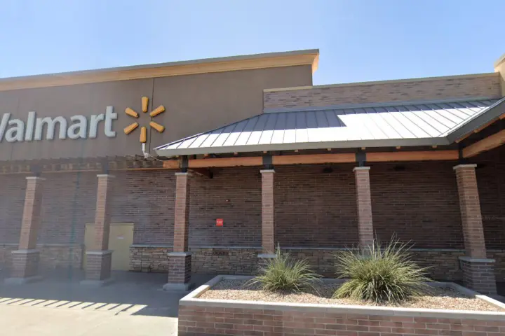 Walmart Supercenter - 6150 S 35th Ave (Boost Mobile)