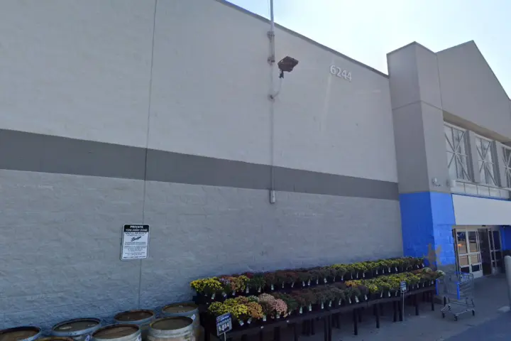 Walmart Supercenter - 6244 Wilmington Pike (Boost Mobile)