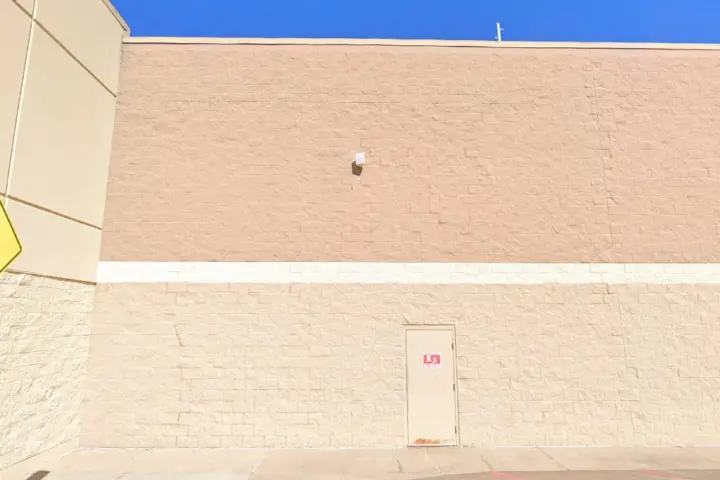 Walmart Supercenter - 633 US-82 (Boost Mobile)