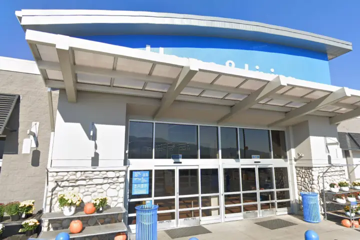 Walmart Supercenter - 6405 W Pointe Pkwy (Boost Mobile)