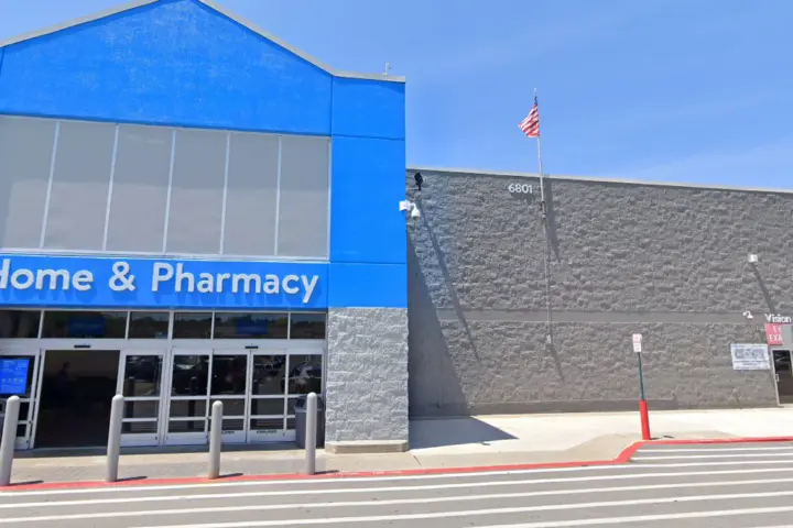 Walmart Supercenter - 6801 S Broadway Ave (Boost Mobile)