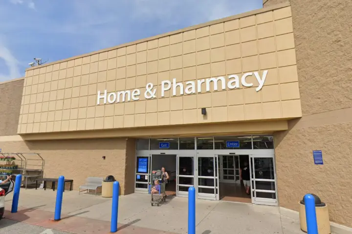 Walmart Supercenter - 698 Shrewsbury Commons Ave (Boost Mobile)
