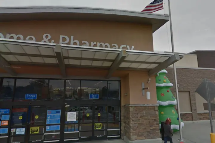 Walmart Supercenter - 701 W Central Ave (Boost Mobile)