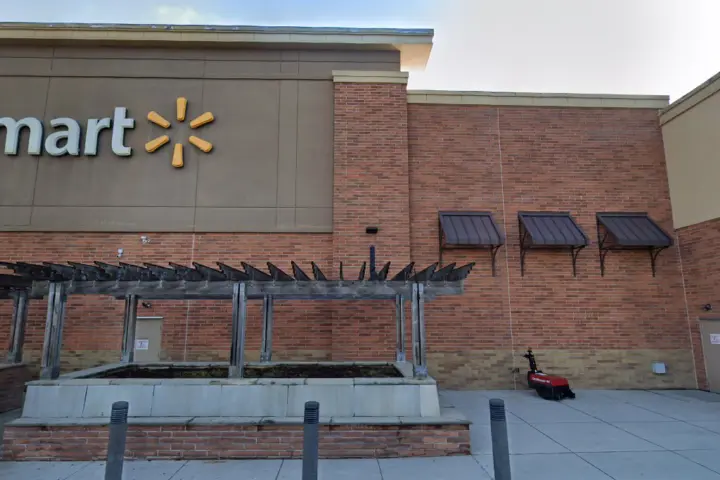 Walmart Supercenter - 7131 NC-73 (Boost Mobile)