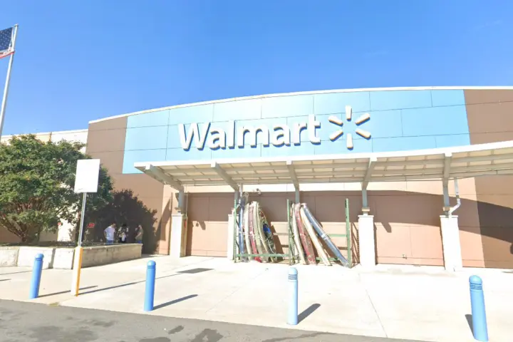 Walmart Supercenter - 75 N E Plaza (Boost Mobile)