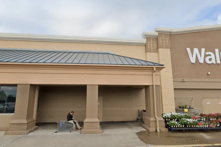 Walmart Supercenter - 891 US-9 (Boost Mobile)