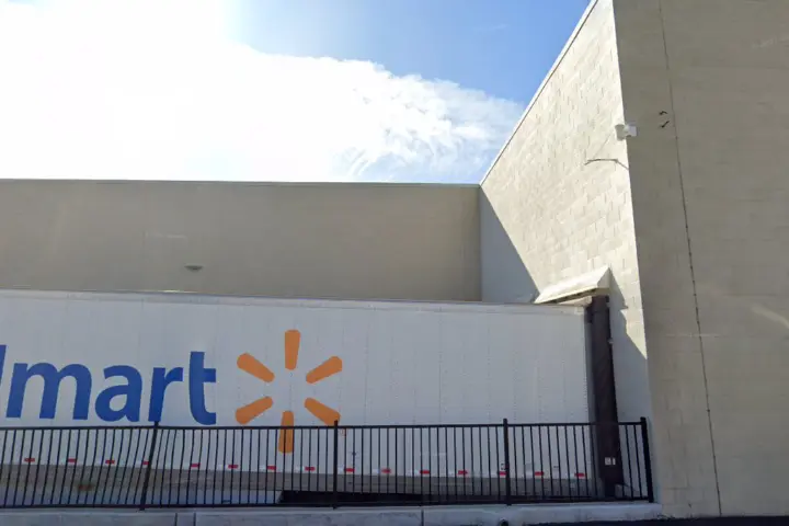 Walmart Supercenter - 9001 Apollo Way (Boost Mobile)