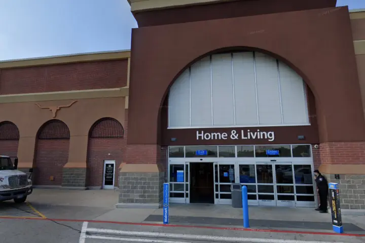 Walmart Supercenter - 915 E Randol Mill Rd (Boost Mobile)
