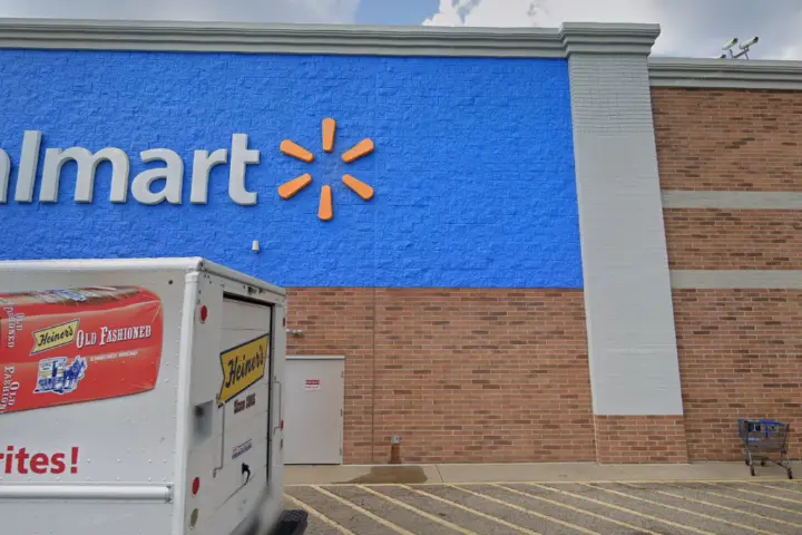Walmart Supercenter - 929 E State St (Boost Mobile)