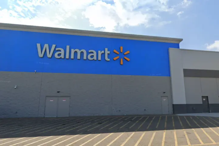Walmart Supercenter - 955 Frontenac Dr (Boost Mobile)