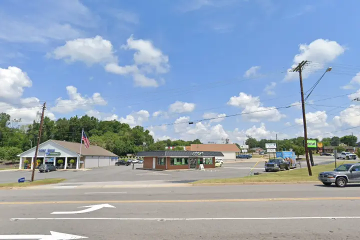 Cricket Wireless Authorized Retailer - 101 N Van Buren Rd