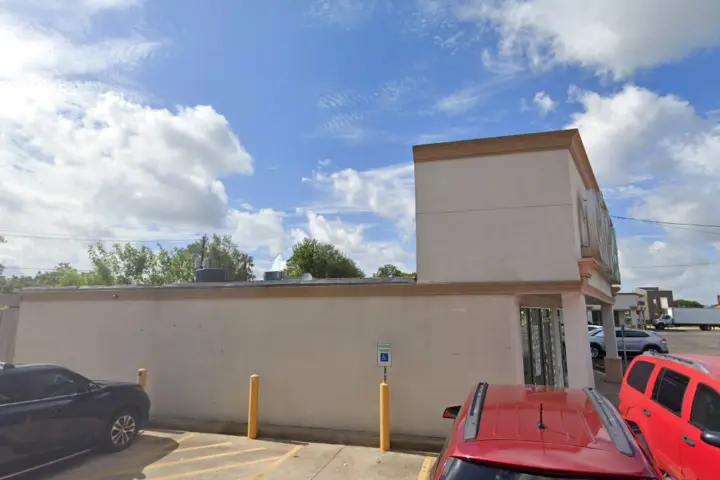 Cricket Wireless Authorized Retailer - 10531 S Post Oak Rd