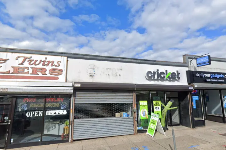Cricket Wireless Authorized Retailer - 1058 Springfield Ave