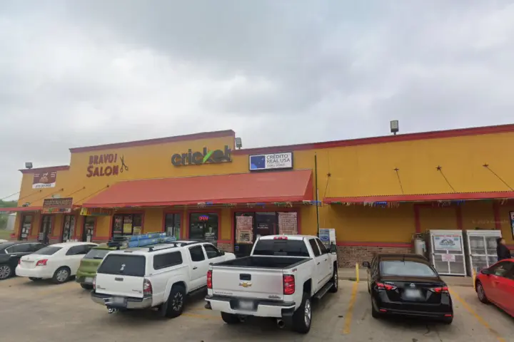 Cricket Wireless Authorized Retailer - 1095 Windy Hill Rd.