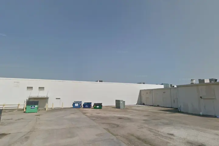 Cricket Wireless Authorized Retailer - 1102 E Admiral Doyle Dr Unit 11