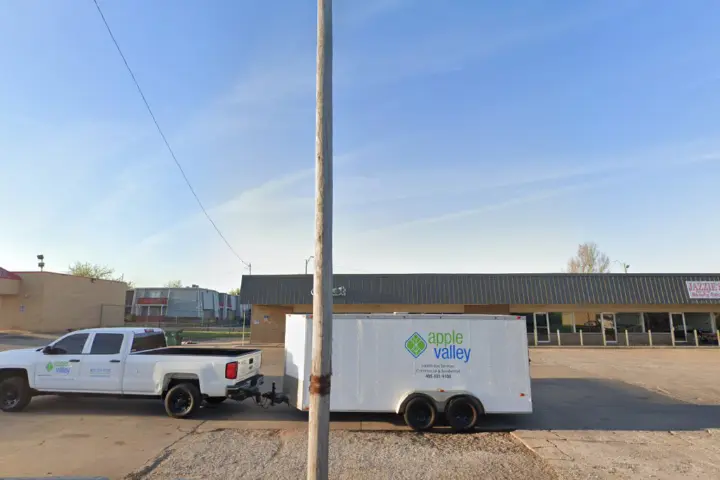 Cricket Wireless Authorized Retailer - 1104 W Hefner Rd