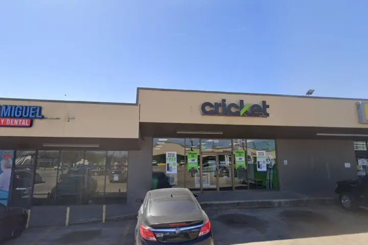 Cricket Wireless Authorized Retailer - 1108 E Seminary Dr