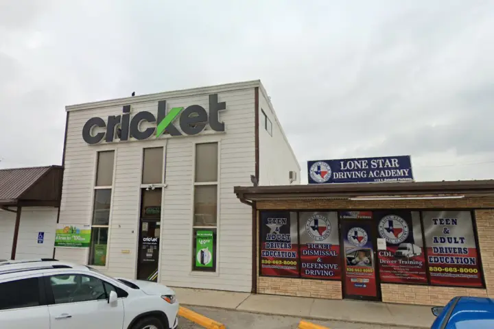 Cricket Wireless Authorized Retailer - 111 E Colonial Pkwy