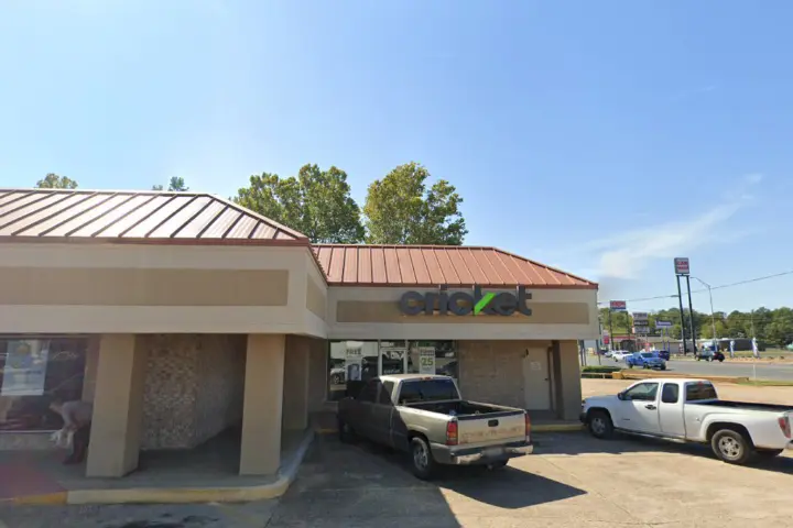 Cricket Wireless Authorized Retailer - 120 E End Blvd N