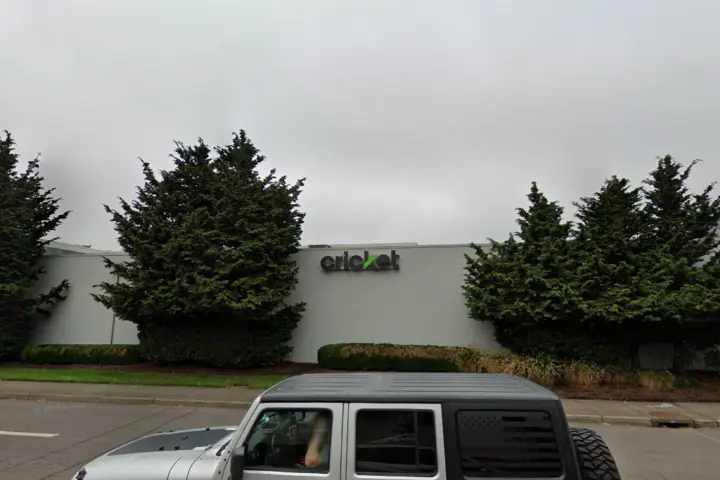 Cricket Wireless Authorized Retailer - 12010 NE Fourth Plain Blvd Ste B